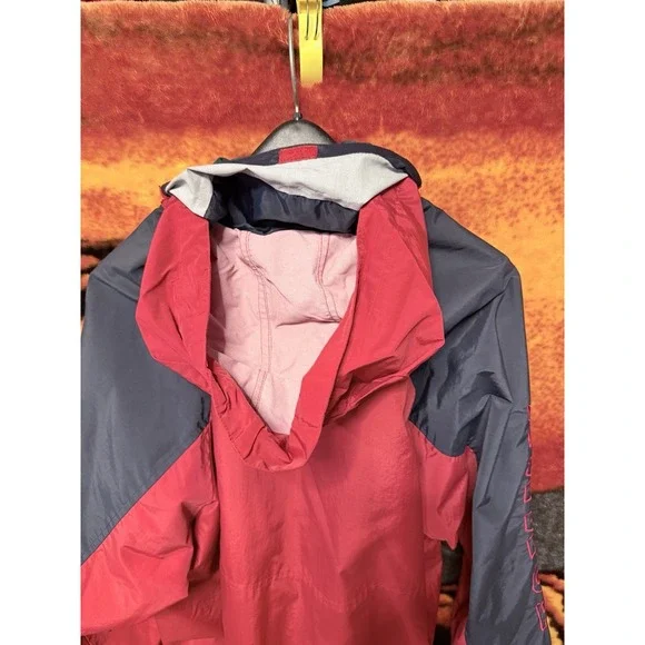 Vintage 90s Red Tommy Hilfiger Urban Sport windbreaker sleeve Spell‎ out Tommy